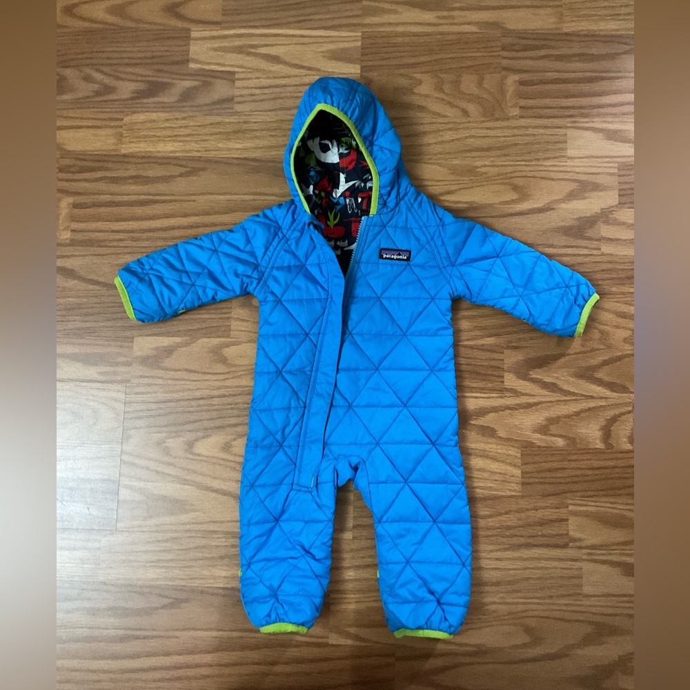 Patagonia REVERSIBLE Blue Quilted Baby SnowSuit with Hood